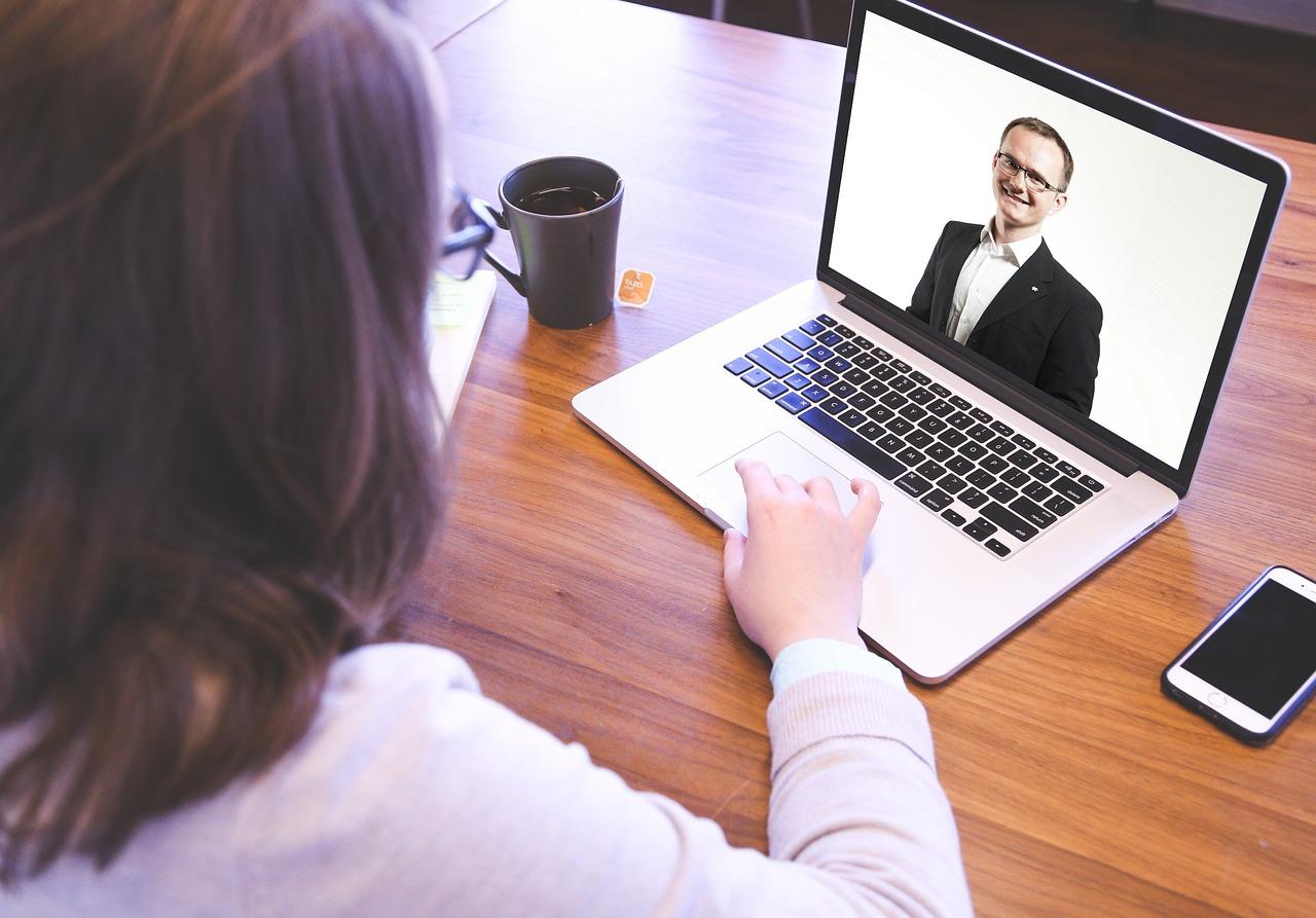 Mastering the Art of Virtual Interviews: A Comprehensive Guide